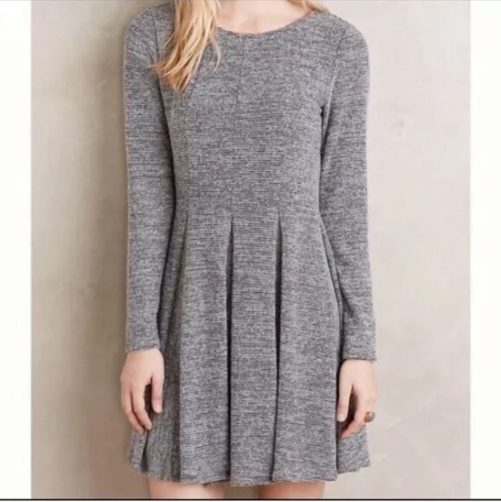 Dolan, Anthropology, Gray & Black Long Sleeve Knit Dress